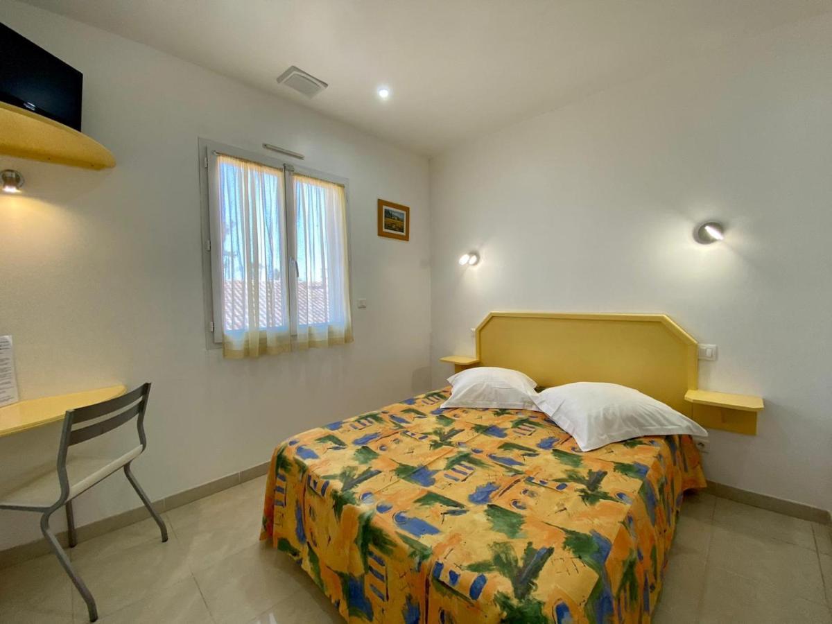 Hotel Myriam Vias Plage Bagian luar foto