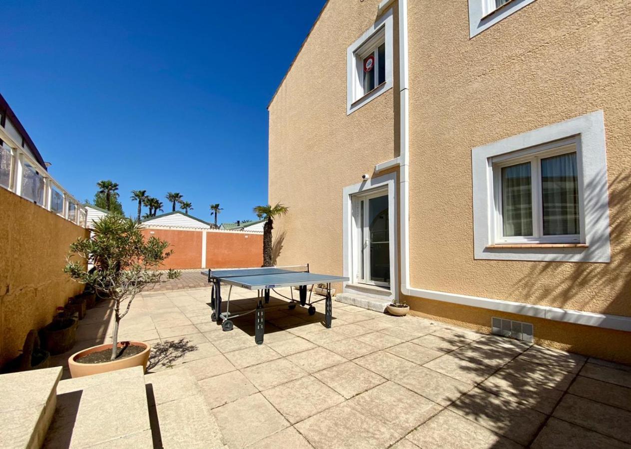 Hotel Myriam Vias Plage Bagian luar foto