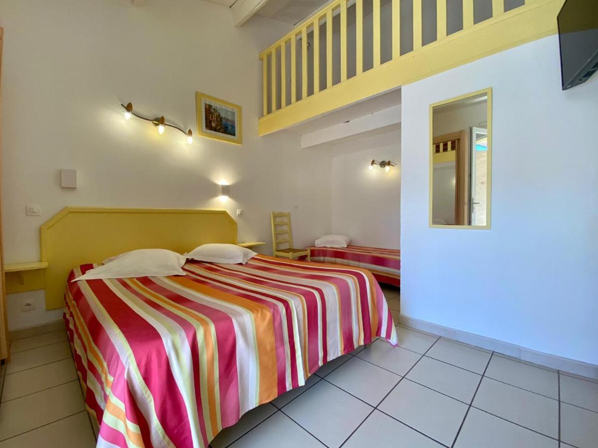 Hotel Myriam Vias Plage Bagian luar foto