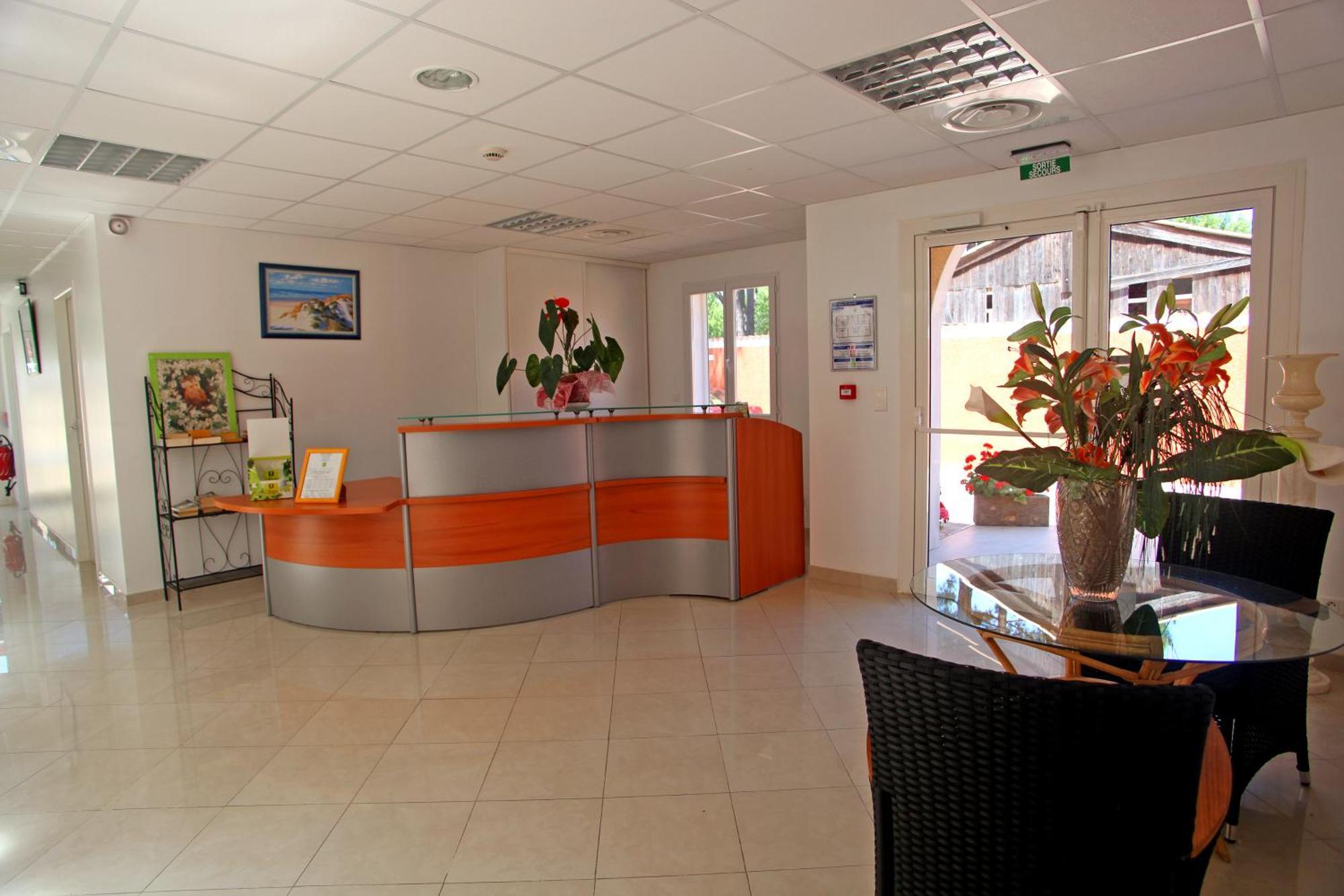 Hotel Myriam Vias Plage Bagian luar foto