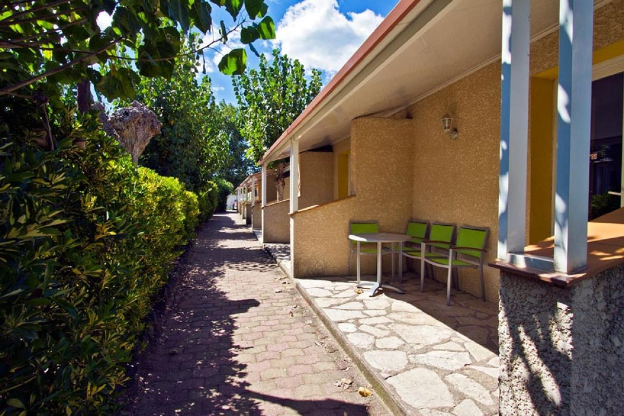 Hotel Myriam Vias Plage Bagian luar foto