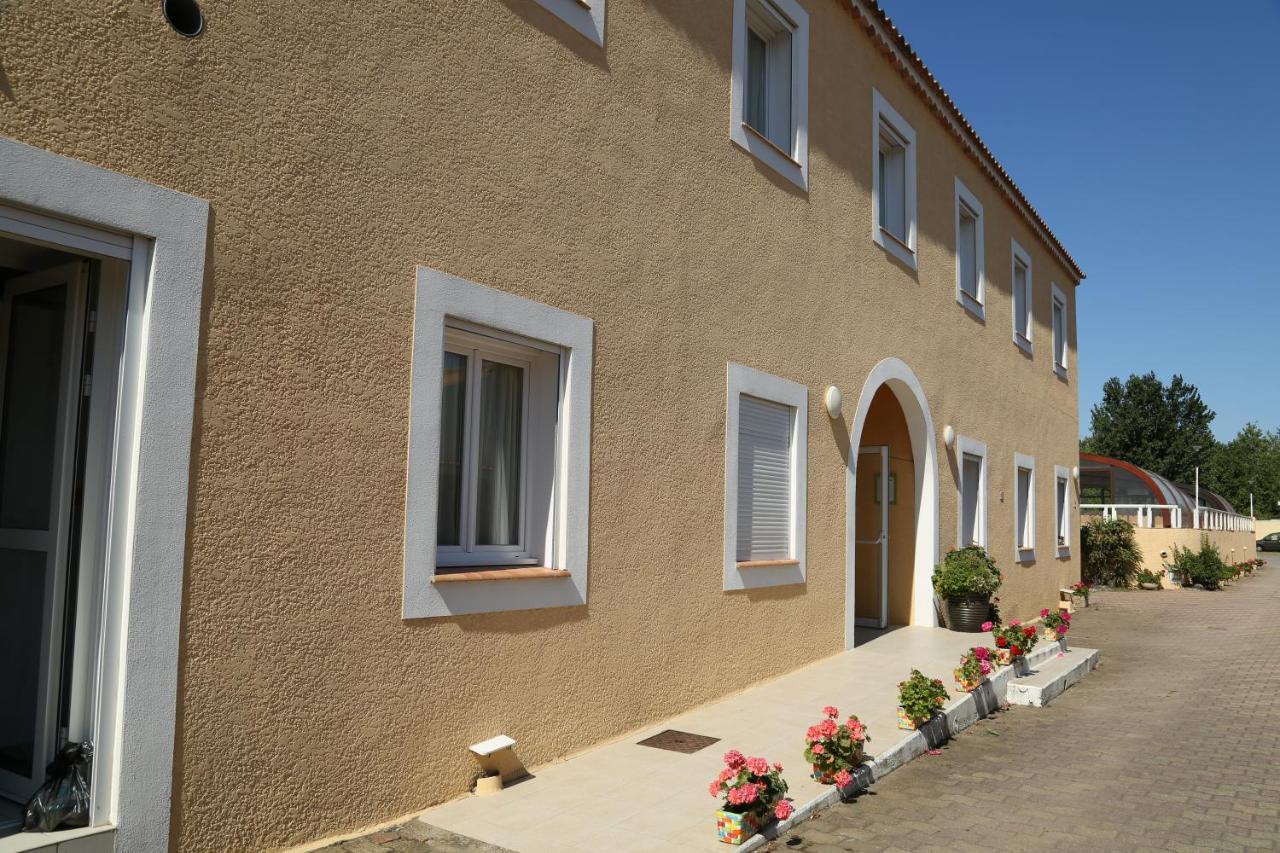 Hotel Myriam Vias Plage Bagian luar foto